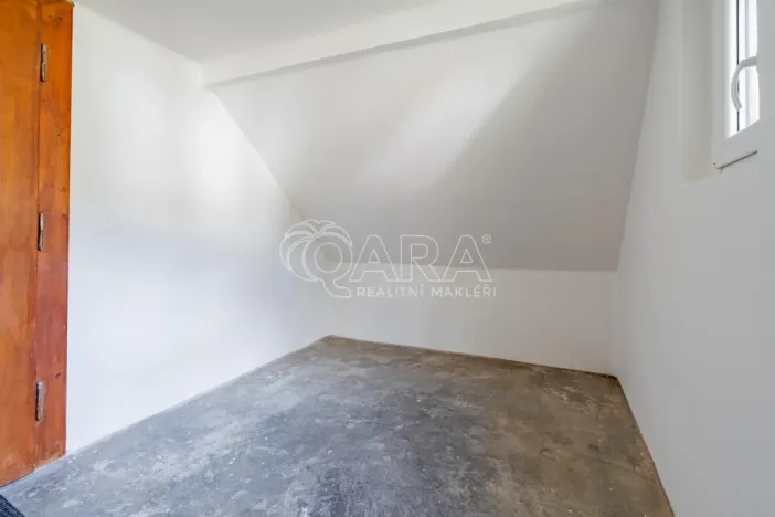 Prodej bytu 4+1, Beroun - Beroun-Hostim, Ke Svatému Jánu, 182 m2