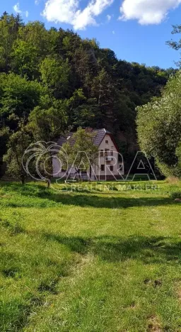 Prodej bytu 4+1, Beroun - Beroun-Hostim, Ke Svatému Jánu, 182 m2