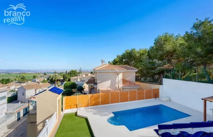 Prodej rodinného domu, San Miguel de Salinas, Alicante, Španělsko, 180 m2