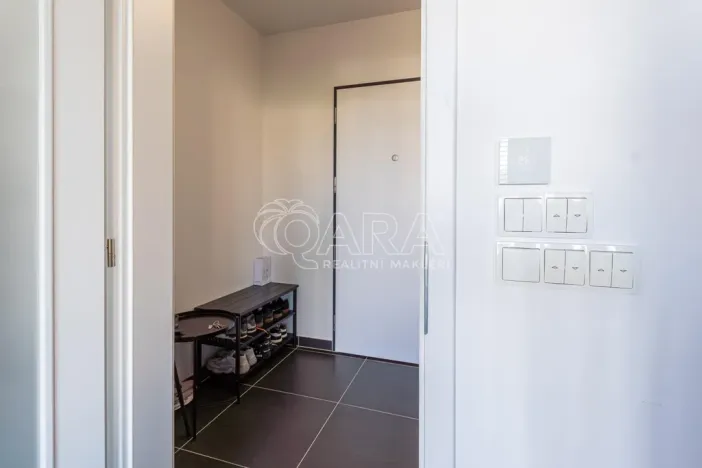Pronájem bytu 1+kk, Praha - Žižkov, Olgy Havlové, 33 m2