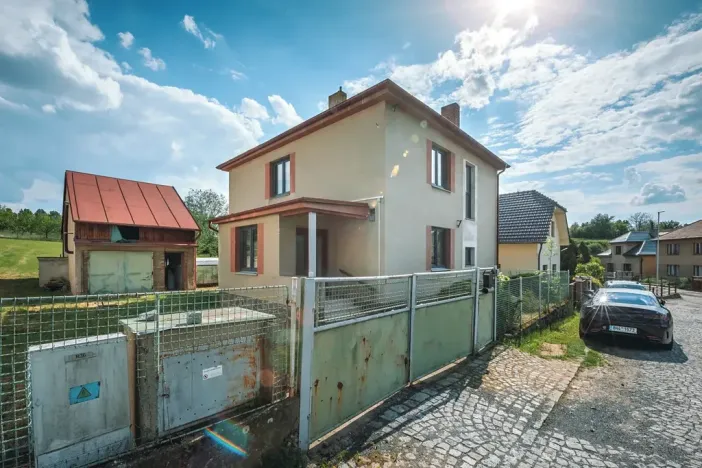 Prodej rodinného domu, Úhřetice, 160 m2