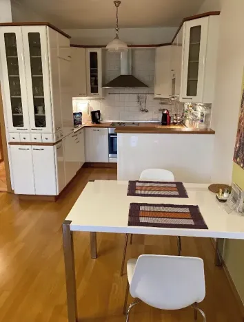 Pronájem bytu 2+kk, Praha - Strašnice, Názovská, 60 m2