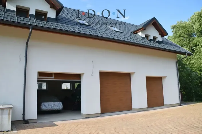 Pronájem garáže, Třinec, 200 m2