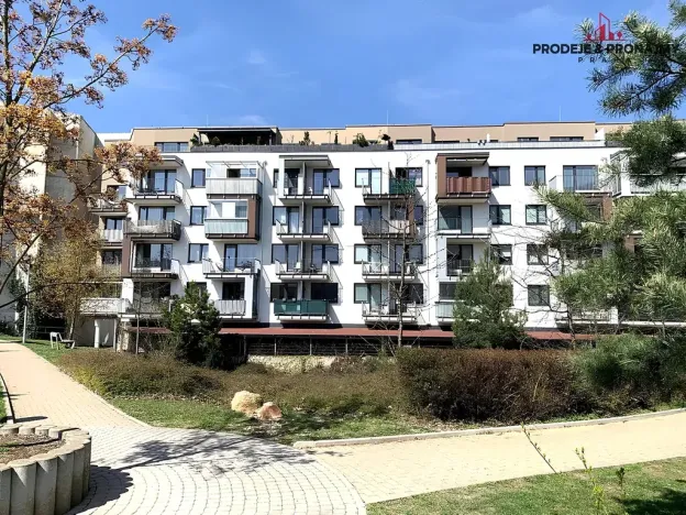 Prodej bytu 1+kk, Praha, Zakšínská, 30 m2
