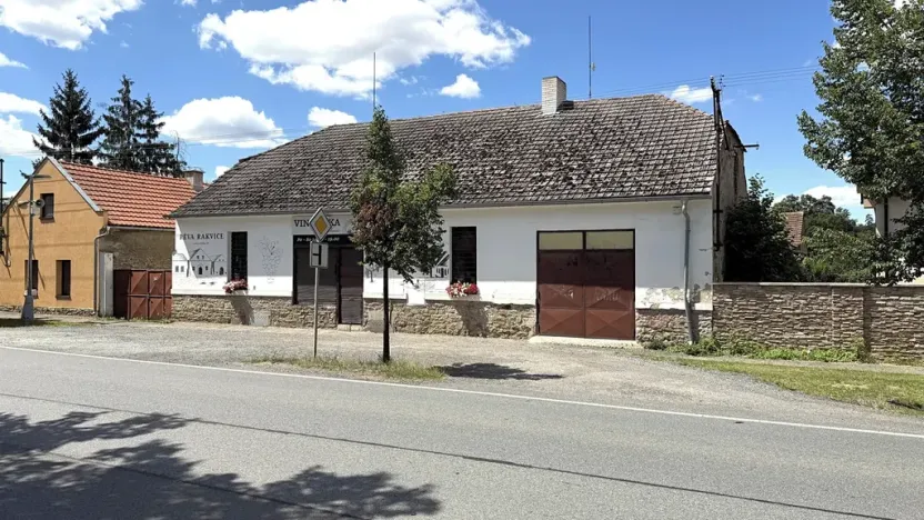 Prodej obchodního prostoru, Libomyšl, 634 m2