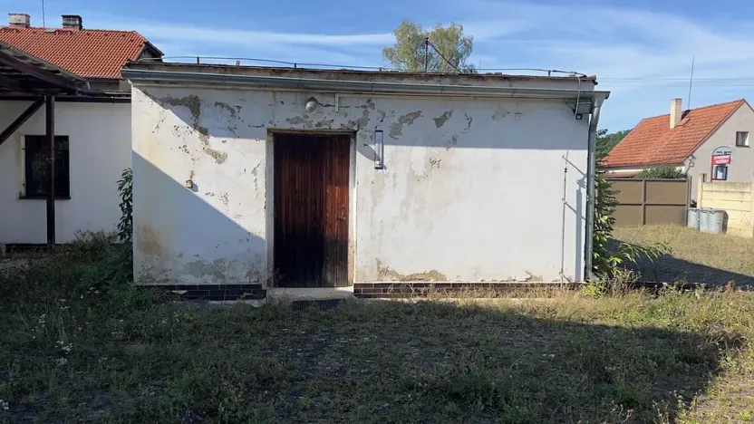 Prodej komerčního pozemku, Roztoky, 2151 m2