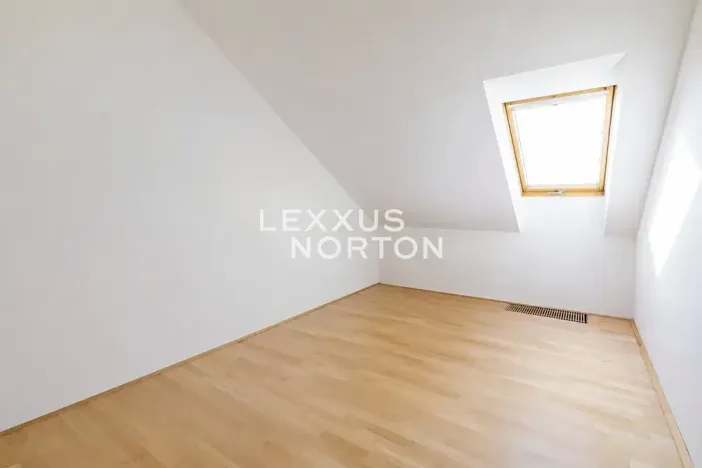 Pronájem atypického bytu, Praha - Vinohrady, Mánesova, 90 m2