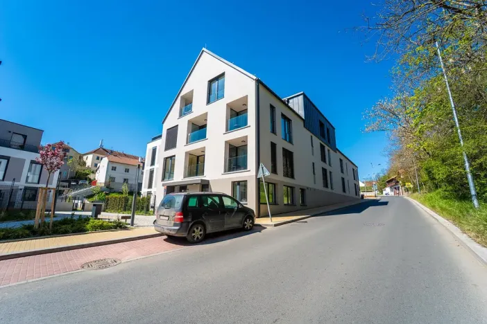 Pronájem komerční, Praha - Lysolaje, Kovárenská, 82 m2