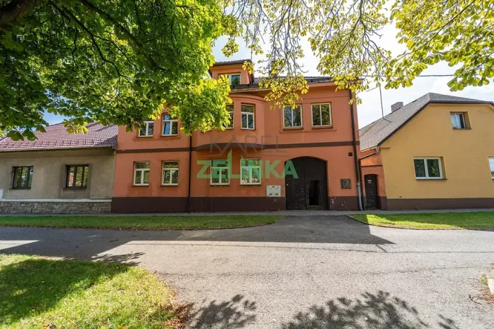 Prodej rodinného domu, Tlustice, 511 m2