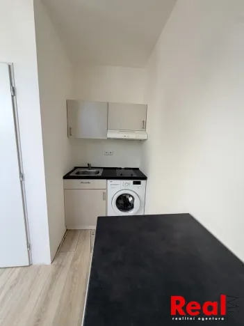 Pronájem bytu 1+kk, Brno - Zábrdovice, Francouzská, 31 m2