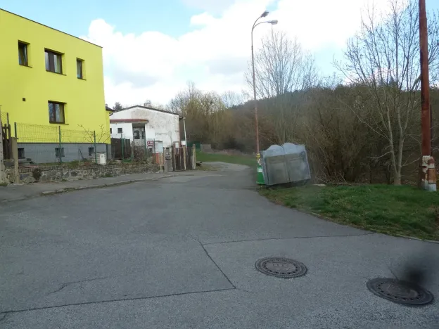 Prodej pozemku, Praha - Modřany, U jizby, 1481 m2