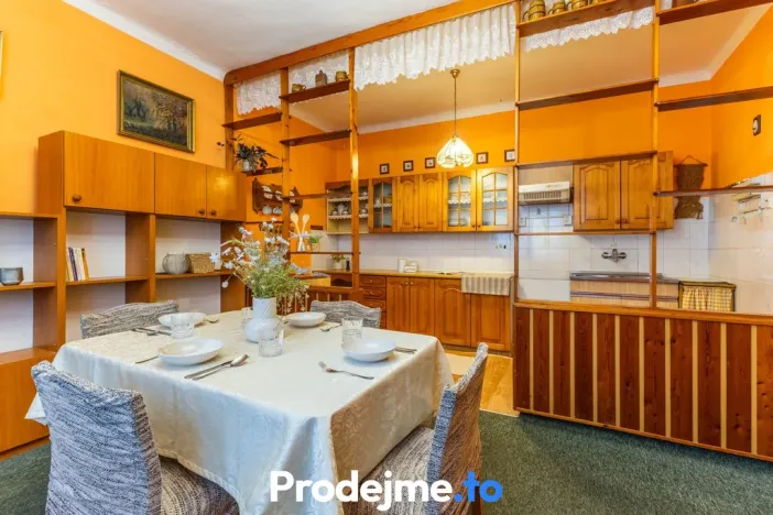 Prodej rodinného domu, Hrušovany nad Jevišovkou, Znojemská, 104 m2