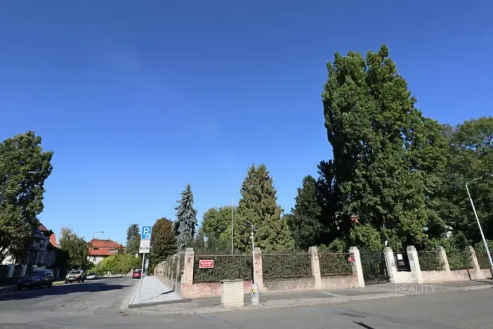 Pronájem kanceláře, Praha - Bubeneč, Na Zátorce, 15 m2