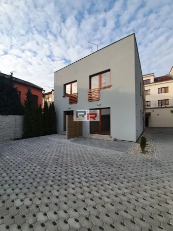 Pronájem bytu 1+kk, Šternberk, Hlavní náměstí, 28 m2