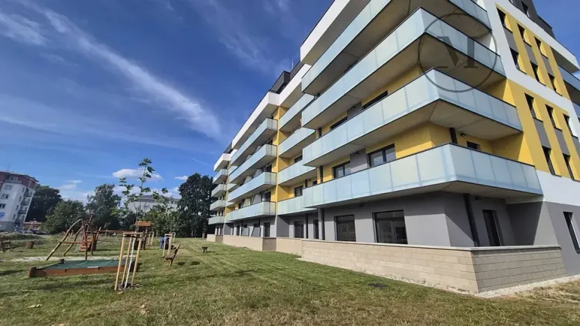 Pronájem bytu 2+kk, České Budějovice, K Šindlovým Dvorům, 79 m2