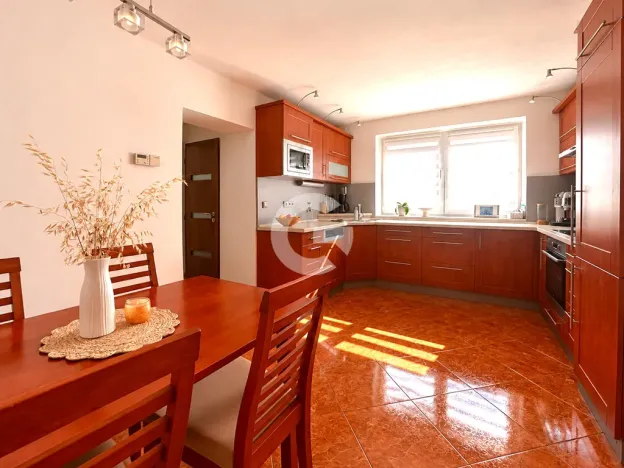 Prodej rodinného domu, Kostelec u Holešova, 180 m2