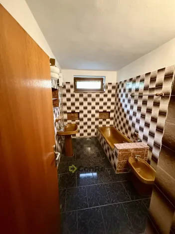 Prodej rodinného domu, Provodín, 297 m2