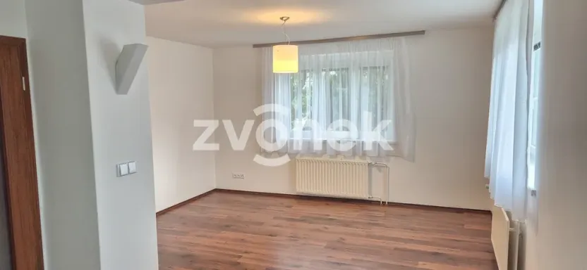Pronájem bytu 2+1, Zlín, Lešenská, 78 m2