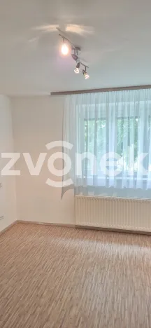 Pronájem bytu 2+1, Zlín, Lešenská, 78 m2