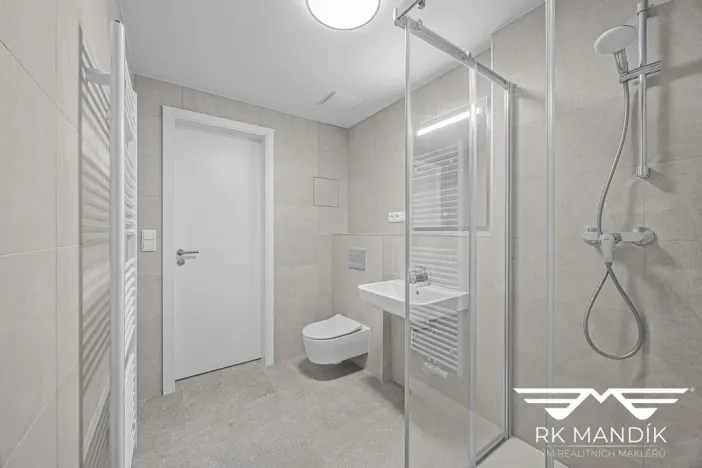 Pronájem bytu 1+kk, Praha - Hlubočepy, Divíškové, 33 m2