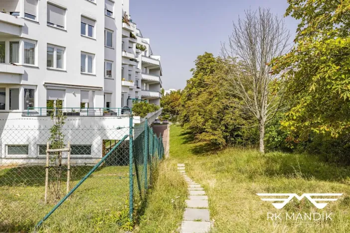 Pronájem bytu 1+kk, Praha - Hlubočepy, Divíškové, 33 m2