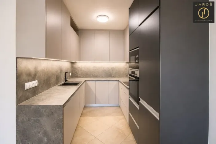 Pronájem bytu 2+kk, Praha - Hodkovičky, Šífařská, 58 m2