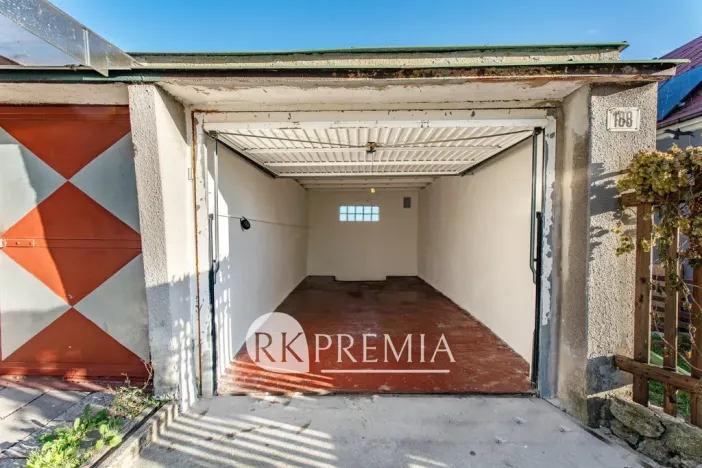 Prodej garáže, Novosedlice, U trati, 18 m2