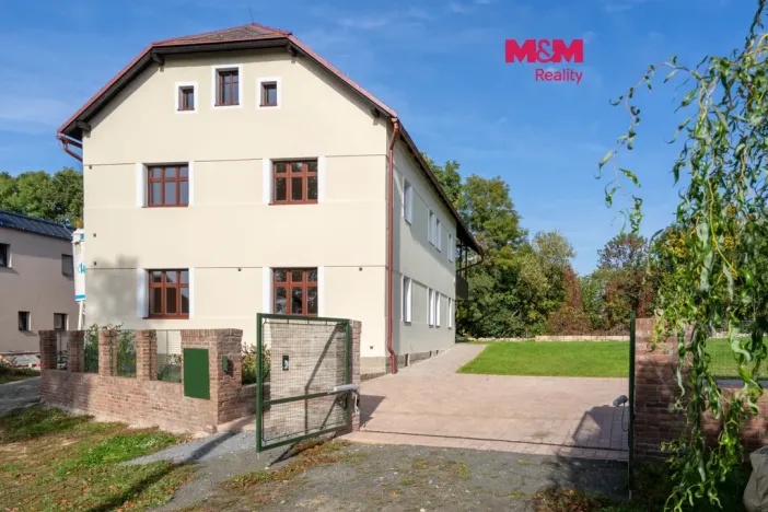 Pronájem bytu 1+kk, Mnichovo Hradiště - Hradec, 25 m2