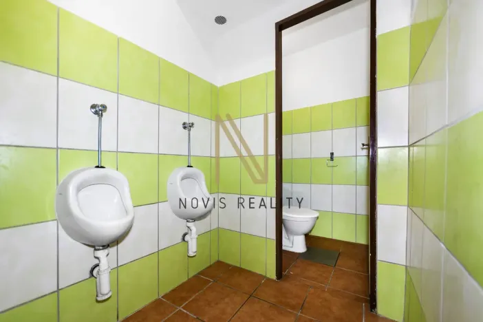 Pronájem obchodního prostoru, Domažlice - Dolejší Předměstí, Husova třída, 140 m2