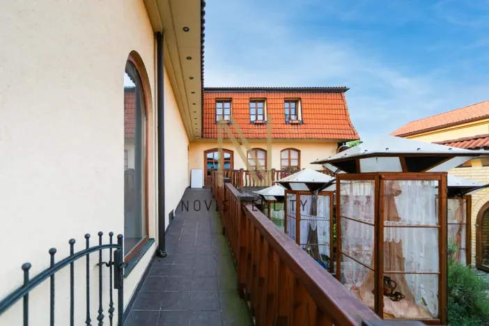 Pronájem obchodního prostoru, Domažlice - Dolejší Předměstí, Husova třída, 140 m2