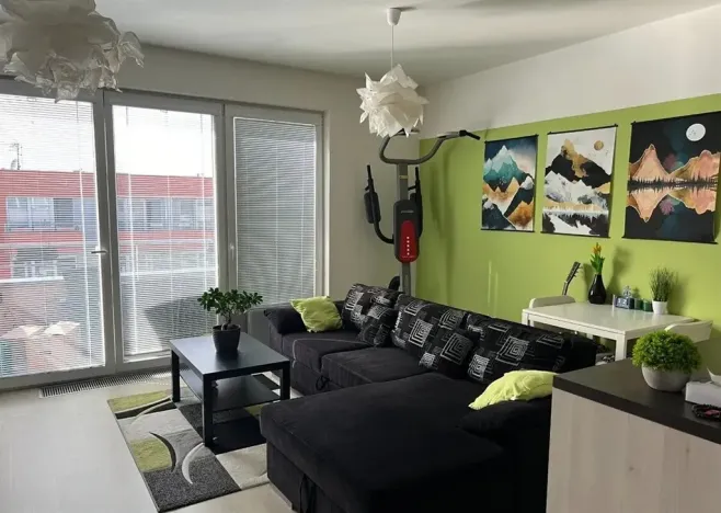 Prodej bytu 2+kk, Praha - Letňany, Hlučkova, 61 m2
