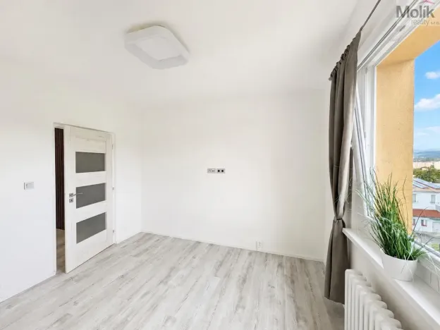 Pronájem bytu 3+1, Teplice - Trnovany, Gagarinova, 70 m2