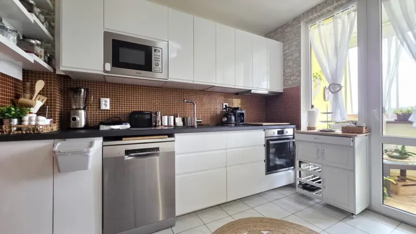 Prodej bytu 3+kk, Zruč nad Sázavou, náměstí Míru, 80 m2
