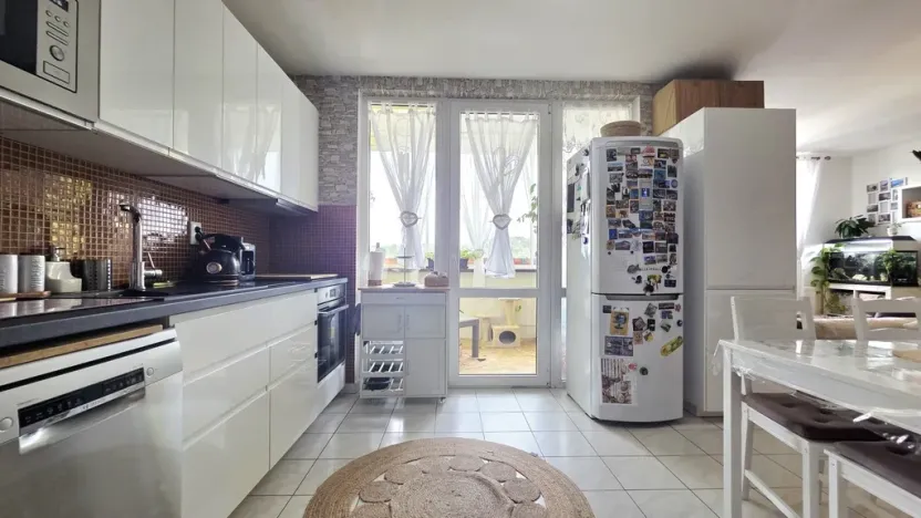 Prodej bytu 3+kk, Zruč nad Sázavou, náměstí Míru, 80 m2