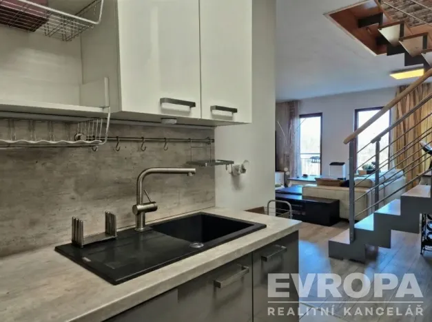 Prodej rodinného domu, Praha - Radotín, Na Krupičárně, 96 m2