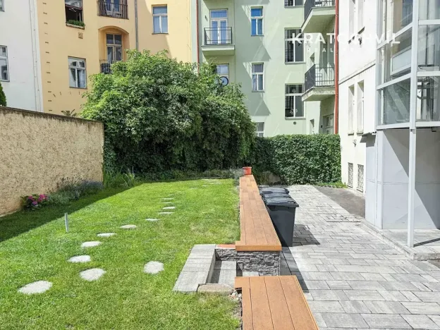 Prodej bytu 1+kk, Praha - Karlín, Březinova, 50 m2