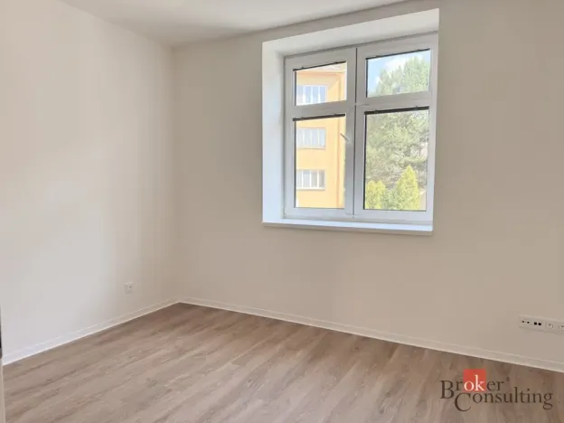 Pronájem bytu 2+kk, Opava - Předměstí, Mánesova, 41 m2