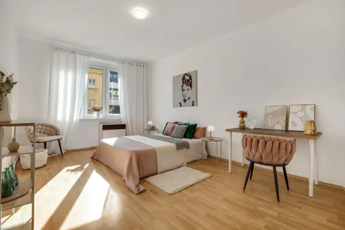 Prodej bytu 2+kk, Praha - Holešovice, Na Maninách, 57 m2