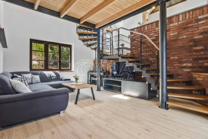 Prodej rodinného domu, Kosova Hora, 280 m2