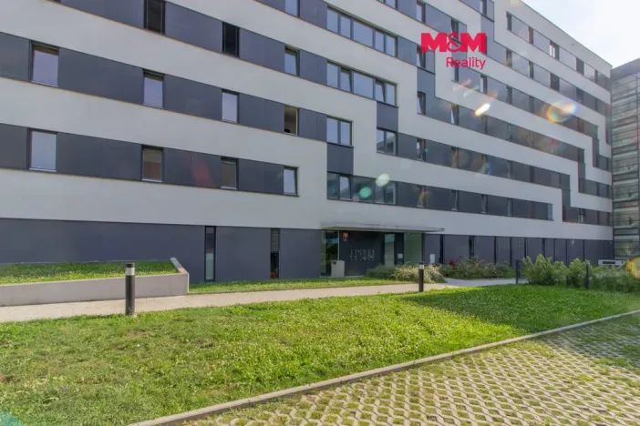 Pronájem bytu 2+kk, Praha, Argentinská, 40 m2