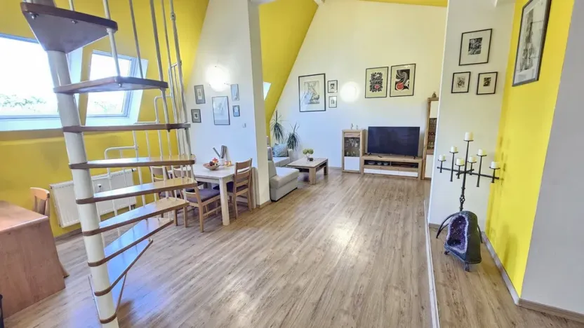 Prodej atypického bytu, Ústí nad Labem, Králova výšina, 94 m2