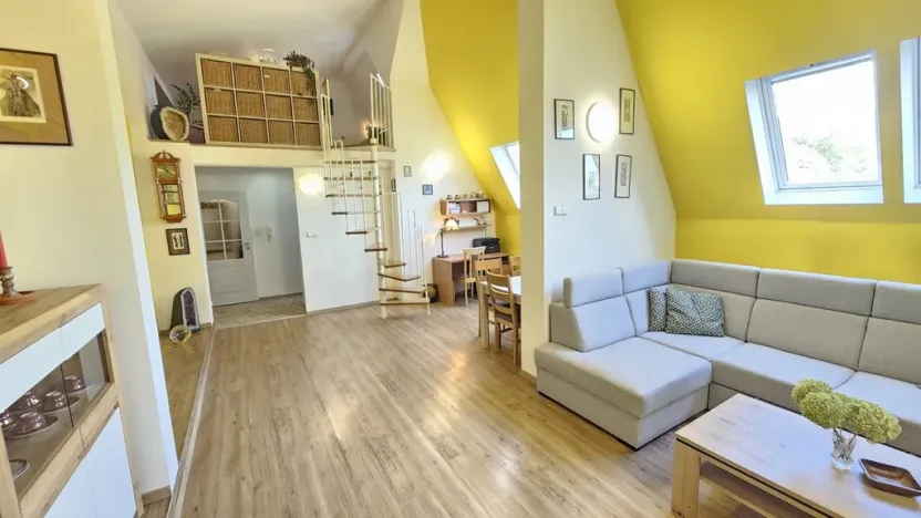 Prodej atypického bytu, Ústí nad Labem, Králova výšina, 94 m2