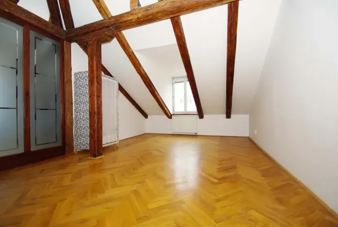 Pronájem atypického bytu, Praha - Smíchov, Viktora Huga, 164 m2