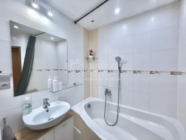 Pronájem bytu 3+kk, Praha - Michle, Přímětická, 68 m2