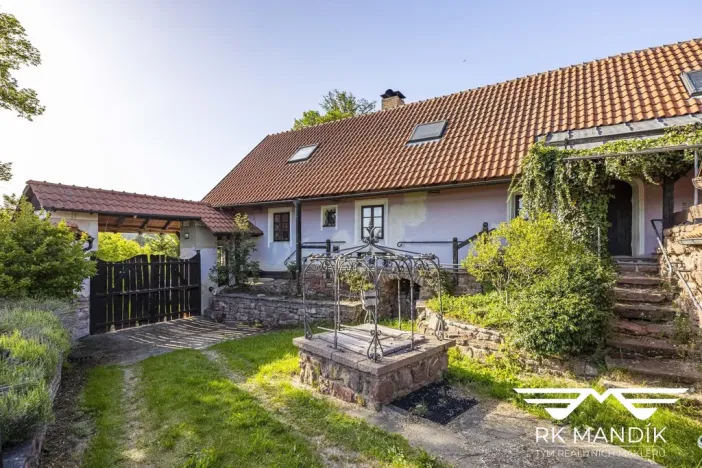 Prodej chalupy, Oplany, 270 m2