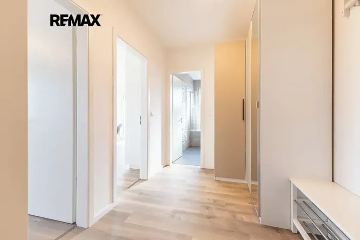 Pronájem bytu 2+kk, Praha - Hlubočepy, Divíškové, 53 m2