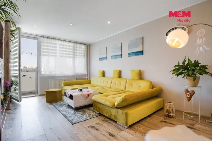 Prodej bytu 2+1, Chomutov, Holešická, 62 m2