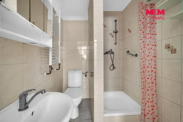 Prodej bytu 3+kk, Úpice, Svornosti, 170 m2