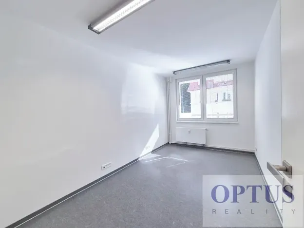 Pronájem kanceláře, Praha - Smíchov, U Demartinky, 106 m2