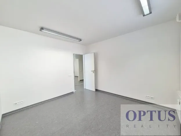 Pronájem kanceláře, Praha - Smíchov, U Demartinky, 106 m2